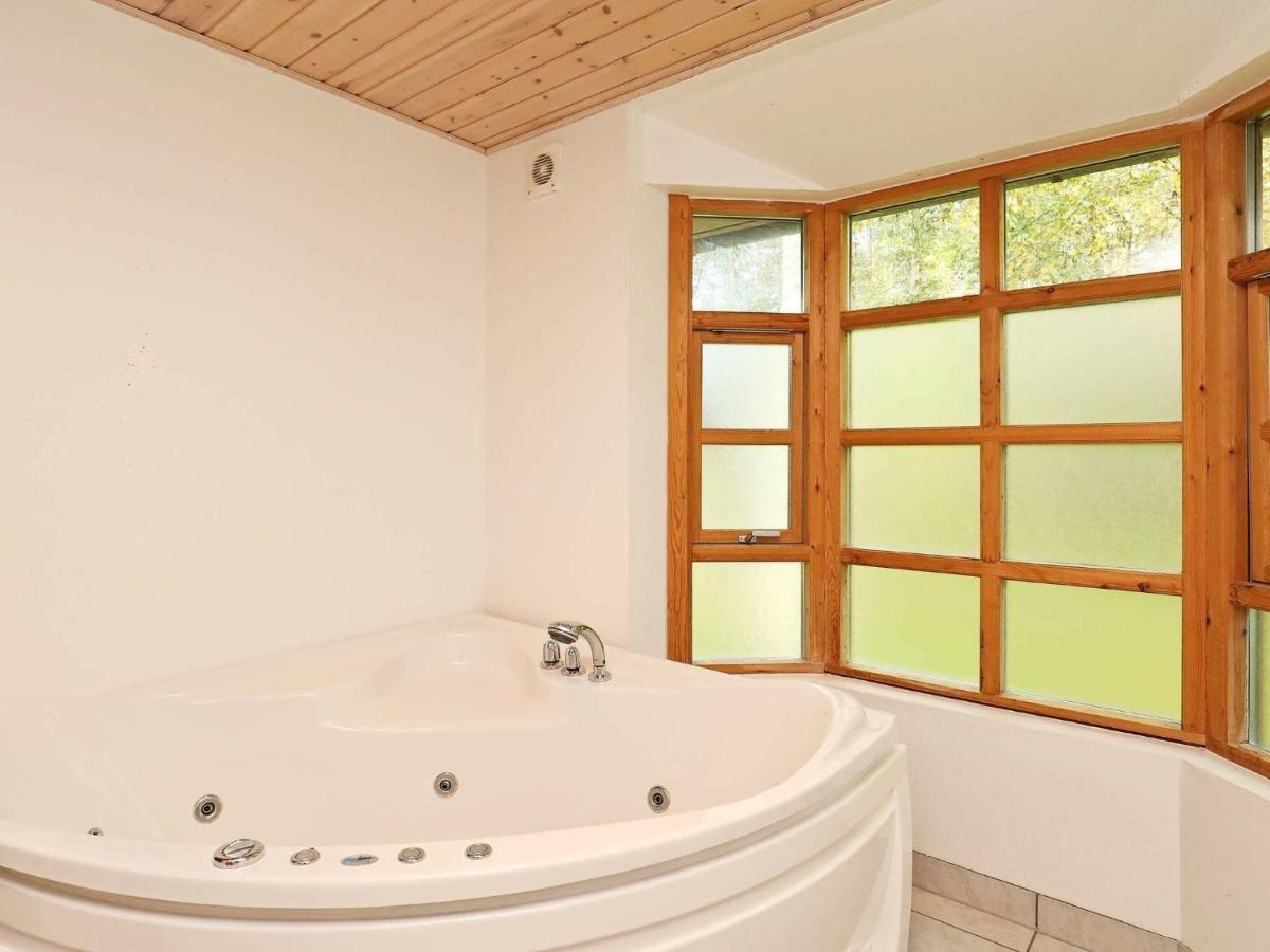 6 Person Holiday Home In L S Laeso Eksteriør bilde